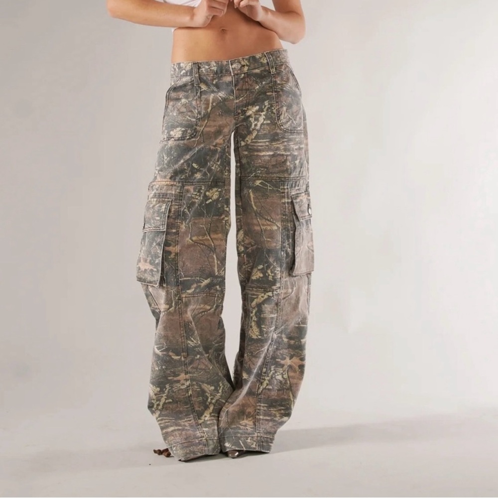 Revice Amelia camo Oakland cargo 27